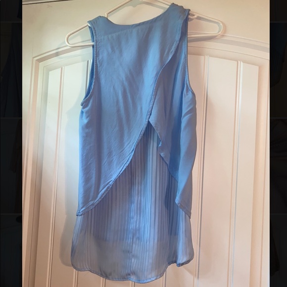 Blue tank with open detail back and zipper front - Picture 2 of 2